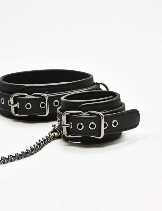 BDSM Easy Toys Restrain Collar Wrist